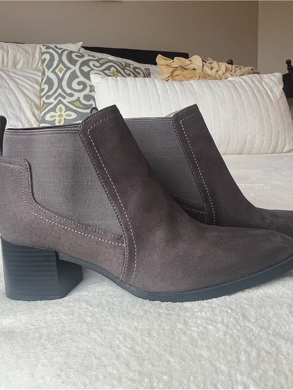 Women’s LifeStride Gray Vegan Suede Block Heel Ankle Boots
